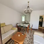 Apartman Apple - Private Garage