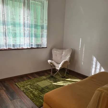 Apple - Private Garage Σαράγεβο